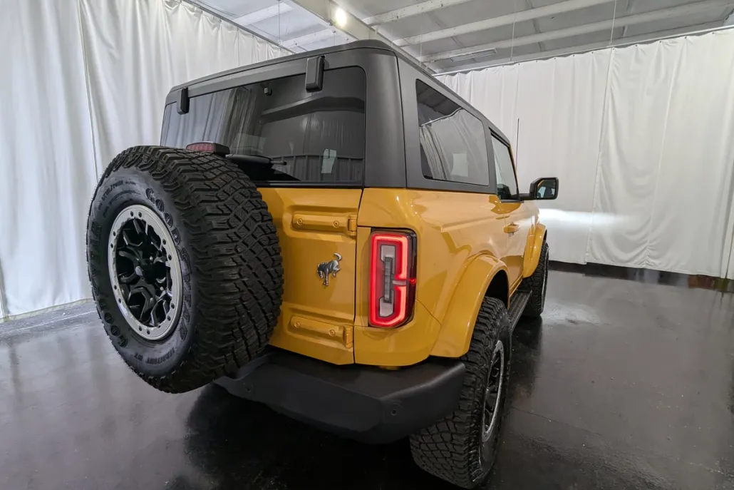 2021 Ford Bronco Outer Banks photo 1
