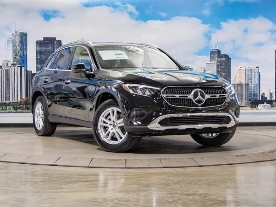 2026 Mercedes Benz GLC 300 4MATIC photo 1