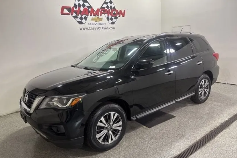 2018 Nissan Pathfinder S photo 1