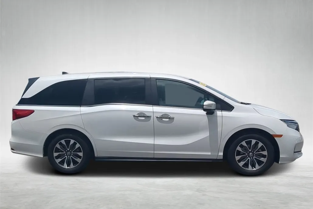 2024 Honda Odyssey EX-L photo 1
