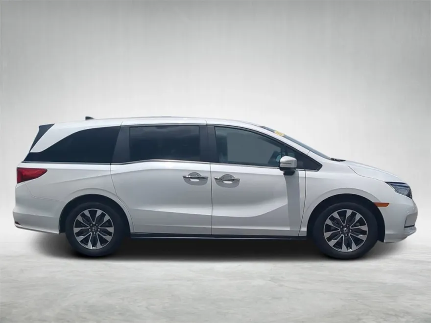 2024 Honda Odyssey EX-L photo 1