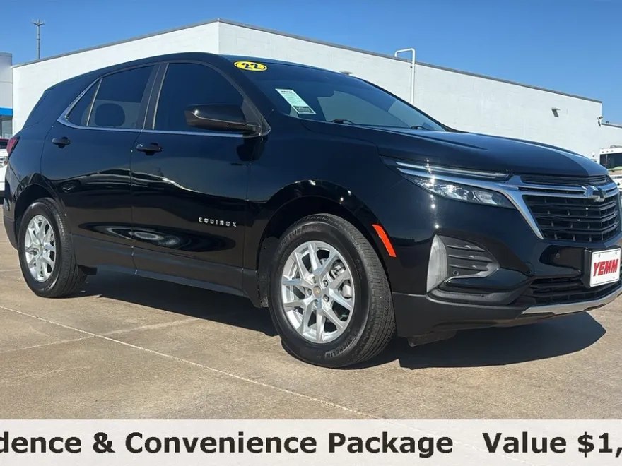 2022 Chevrolet Equinox LT photo 1