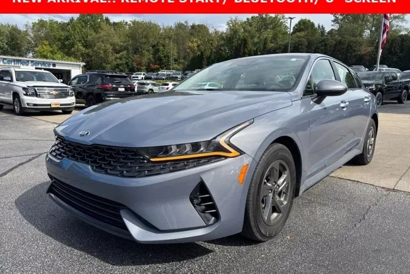 2021 Kia K5 LXS photo 1