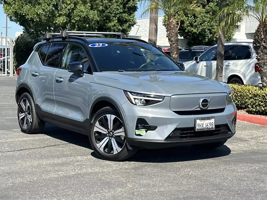 2023 Volvo XC40 Recharge Twin Plus photo 1