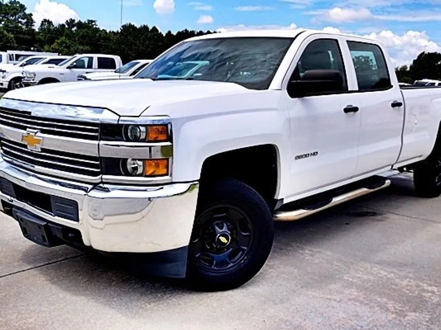 2015 Chevrolet Silverado 2500HD photo 1