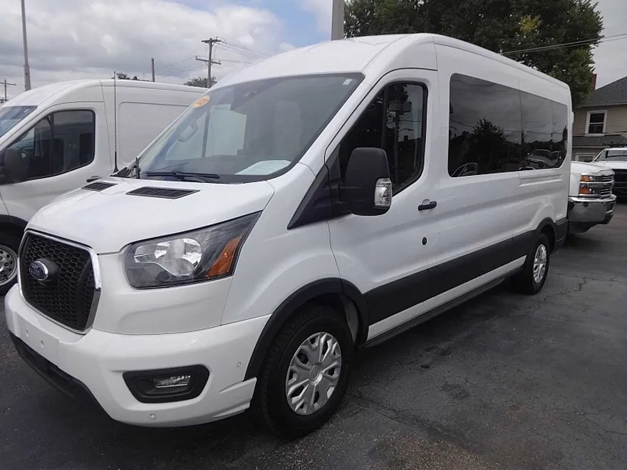 2023 Ford Transit Passenger XLT photo 1