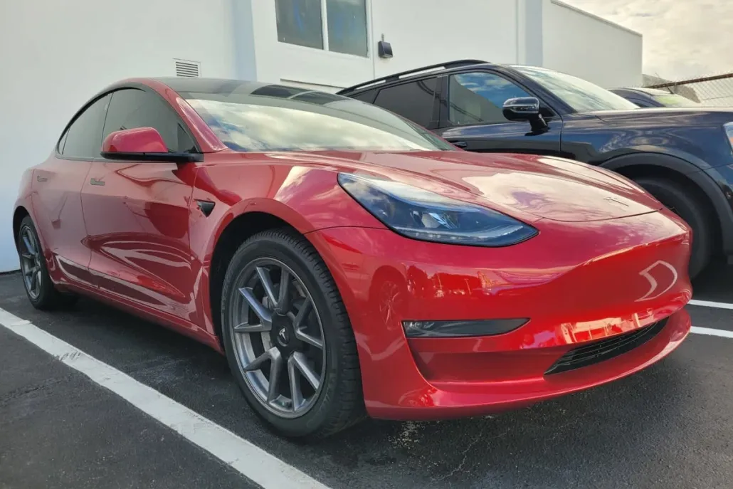 2021 Tesla Model 3 Long Range photo 1