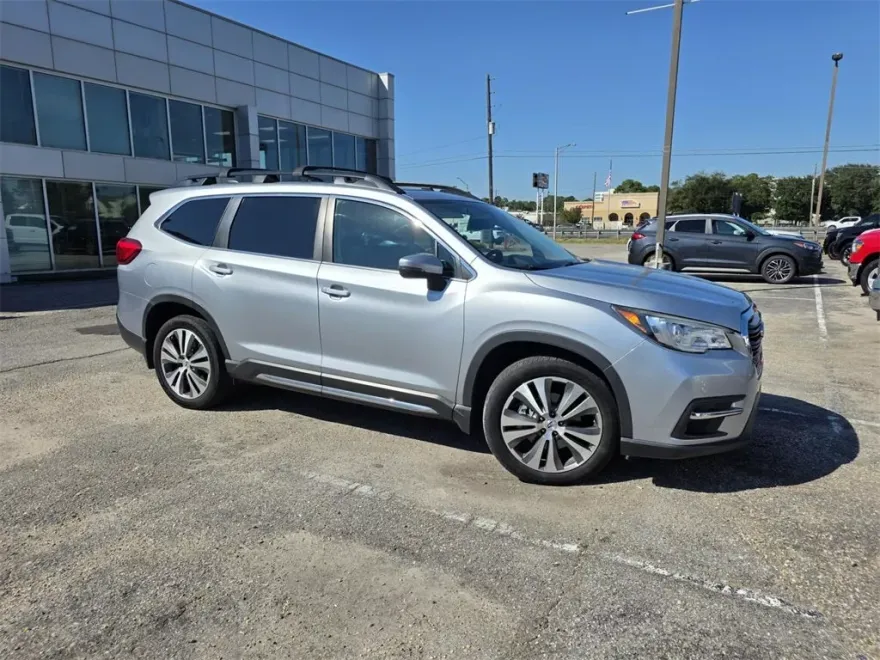 2019 Subaru Ascent Limited photo 1