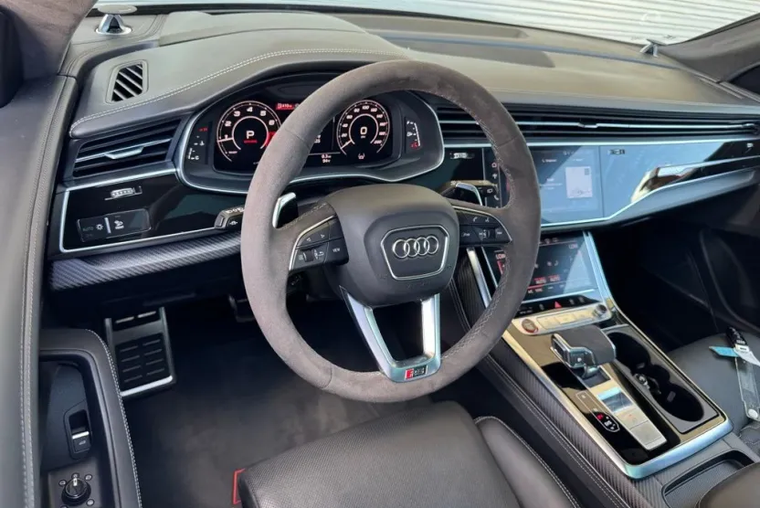2024 Audi RS Q8 photo 1