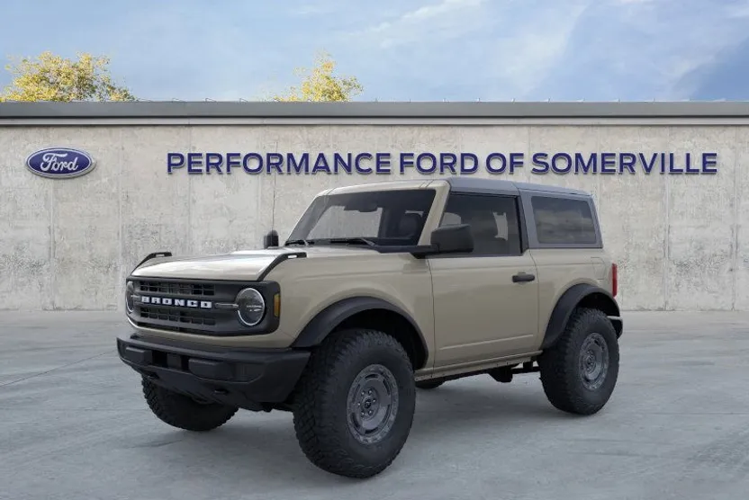 2025 Ford Bronco Base photo 1