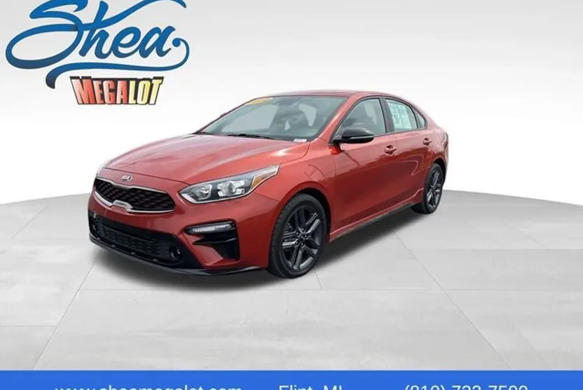 2020 Kia Forte GT-Line photo 1