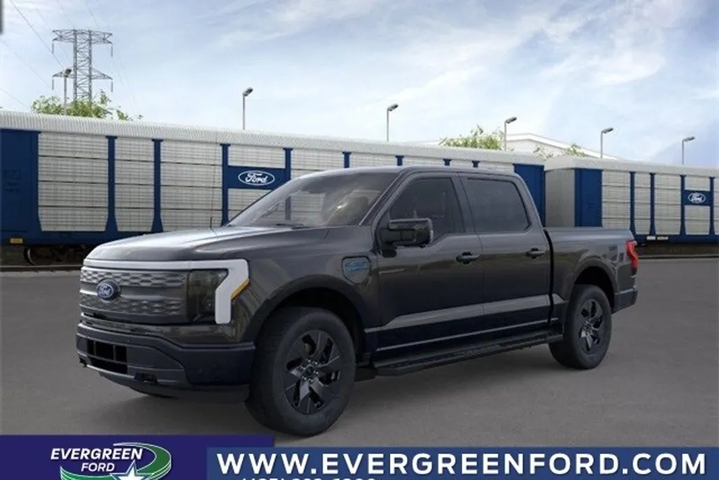 2025 Ford F-150 Lightning Lariat photo 1
