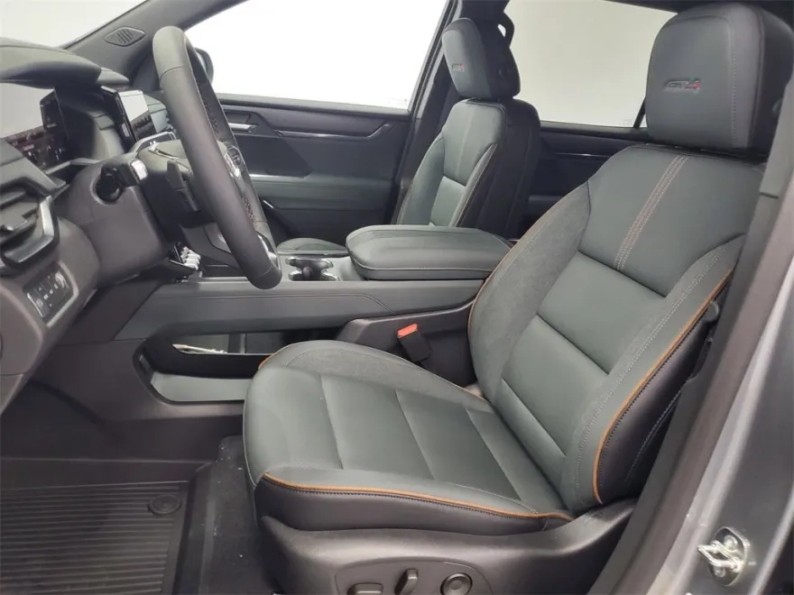 2026 Gmc Acadia AT4 photo 1