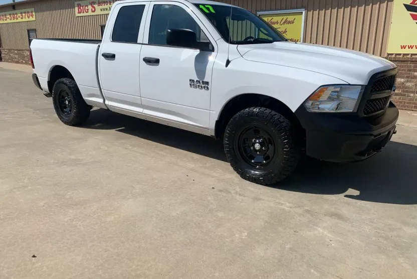 2017 Ram 1500 Tradesman photo 1