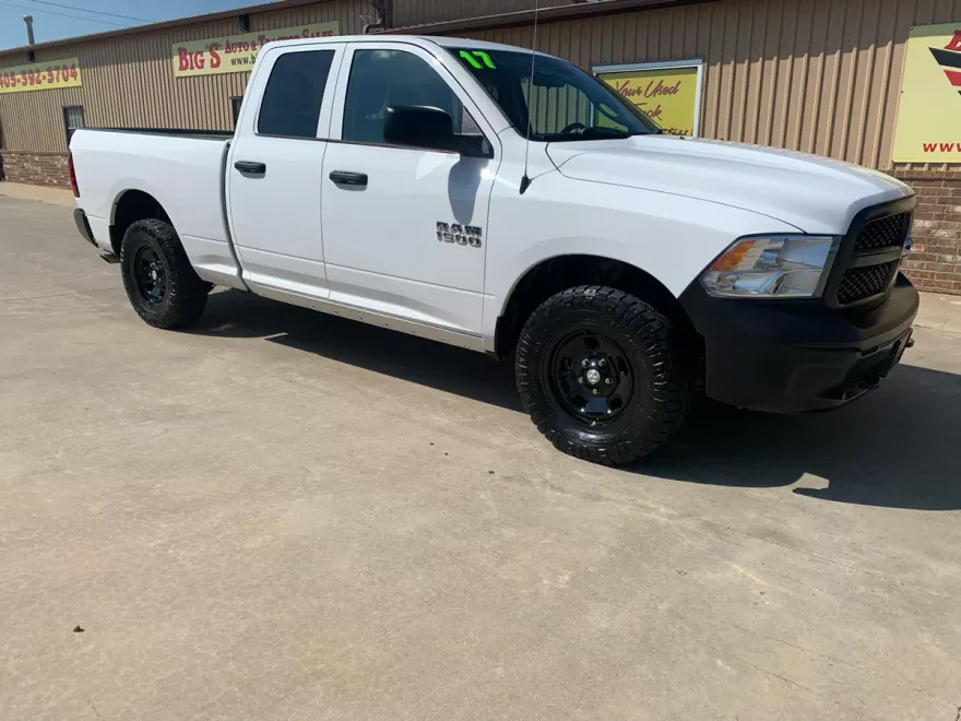 2017 Ram 1500 Tradesman photo 1