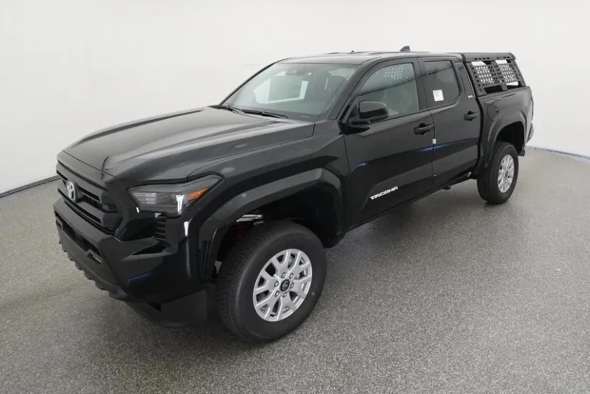 2025 Toyota Tacoma SR5 4x4 Double Cab photo 1