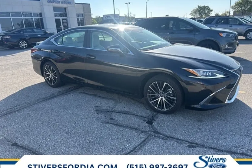 2024 Lexus ES 300h Premium photo 1