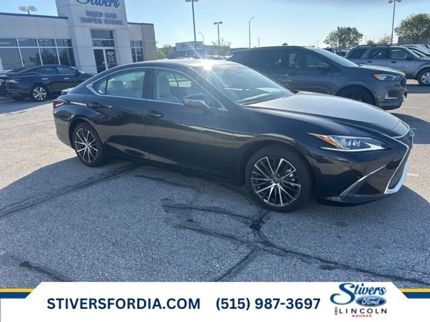 2024 Lexus ES 300h Premium photo 1
