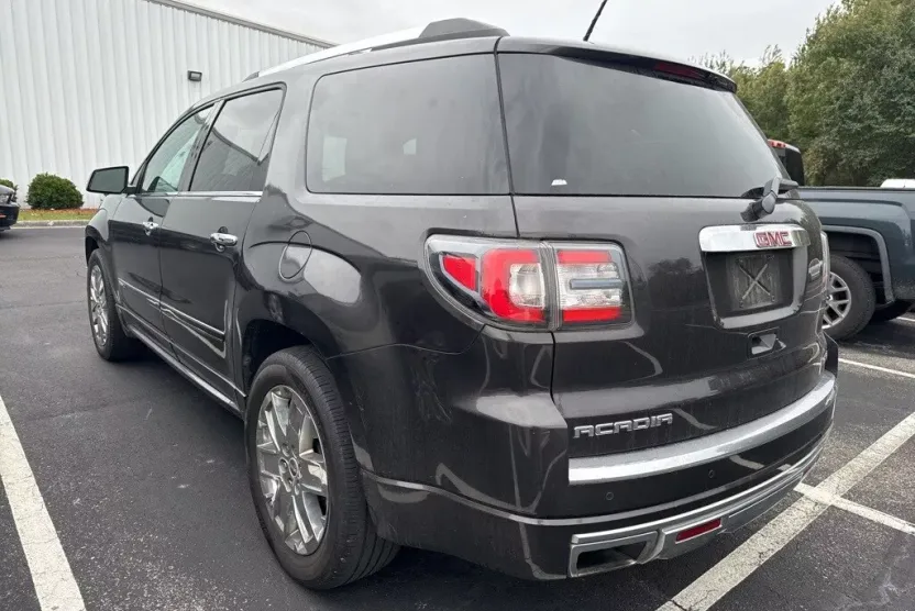 2016 Gmc Acadia Denali photo 1