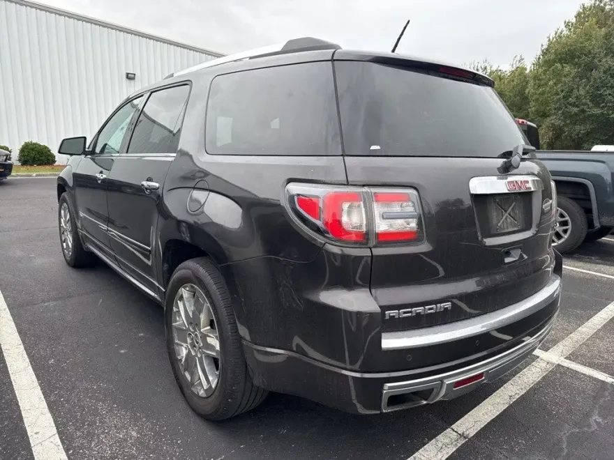 2016 Gmc Acadia Denali photo 1