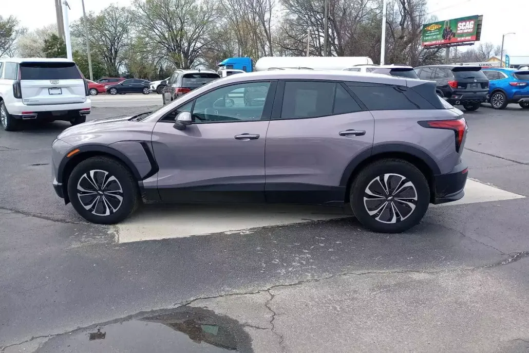 2024 Chevrolet Blazer EV photo 1