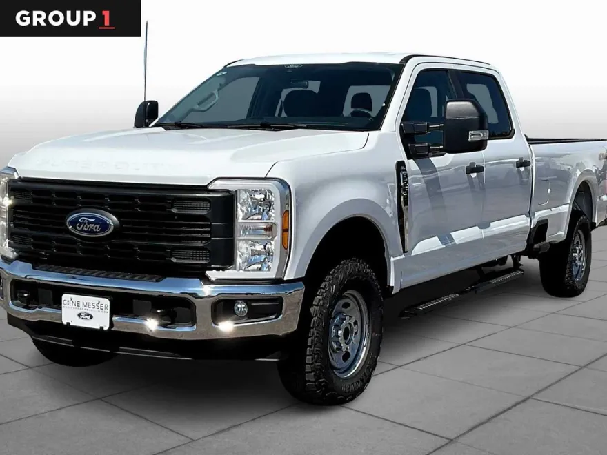 2025 Ford F-250 XL photo 1