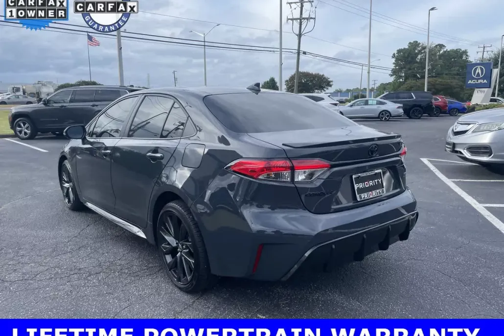 2024 Toyota Corolla SE photo 1