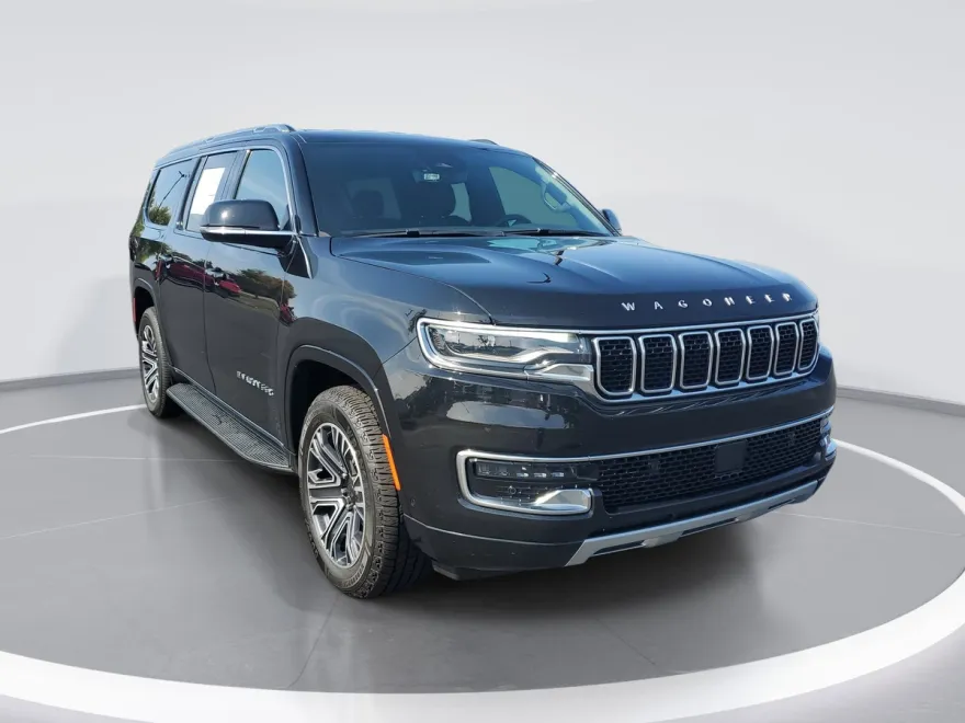 2024 Jeep Wagoneer L Series II photo 1