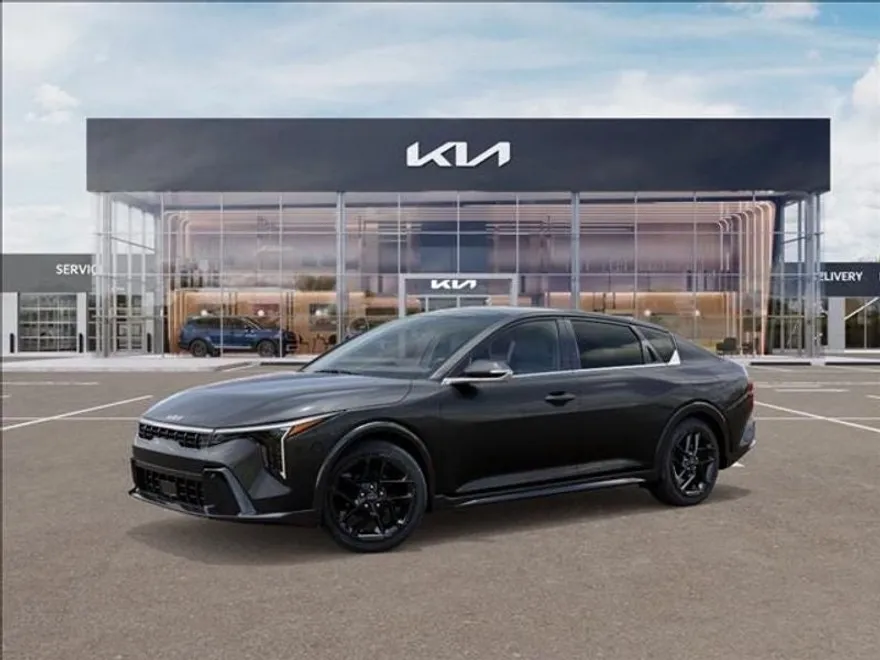 2025 Kia K4 GT-Line Turbo photo 1