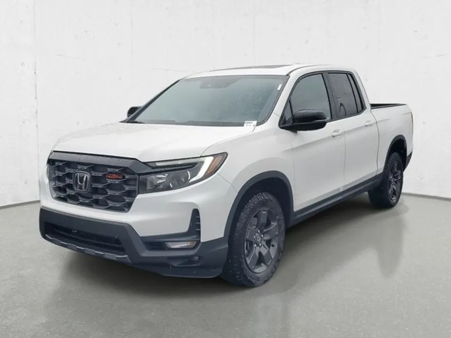 2026 Honda Ridgeline TrailSport photo 1