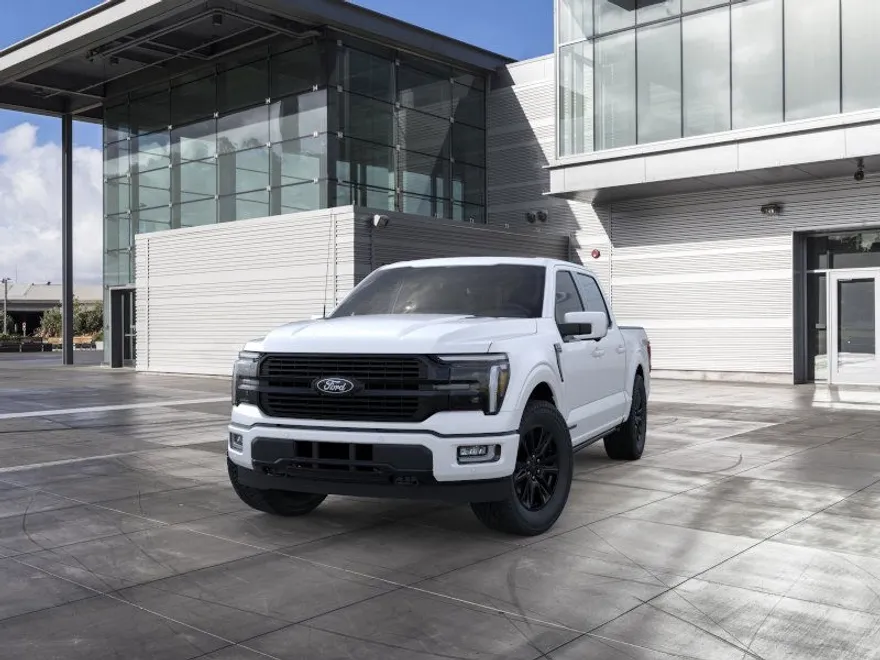 2025 Ford F-150 Platinum photo 1