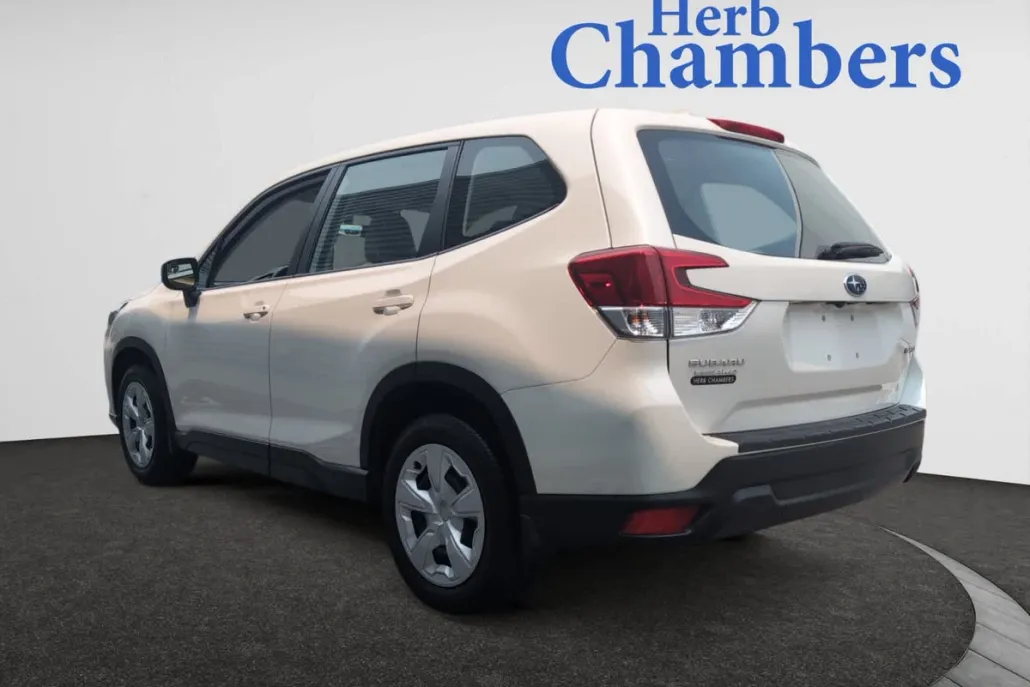 2022 Subaru Forester Base photo 1