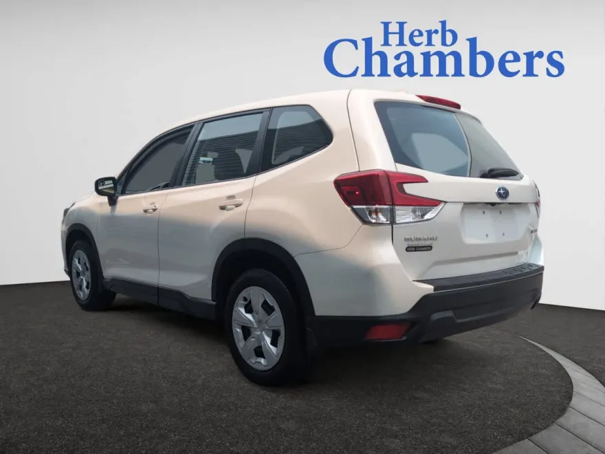 2022 Subaru Forester Base photo 1