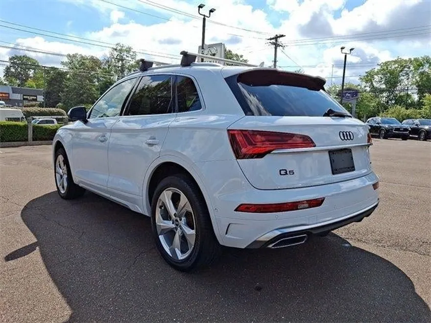 2022 Audi Q5 S line Prestige 45 TFSI Premium photo 1