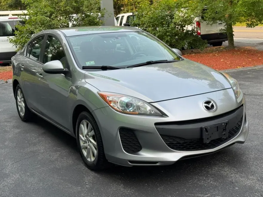 2012 Mazda Mazda3 Touring photo 1