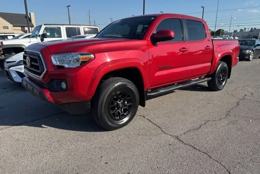 2020 Toyota Tacoma SR5 photo 1