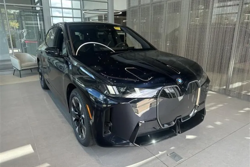 2026 Bmw iX photo 1