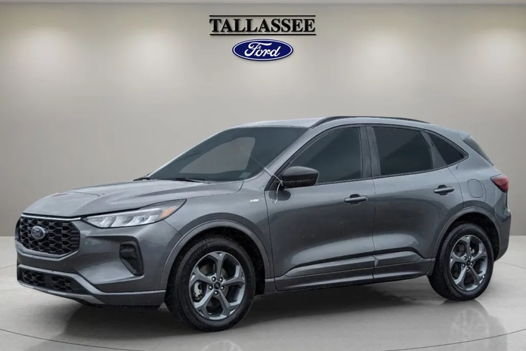2023 Ford Escape ST-Line photo 1