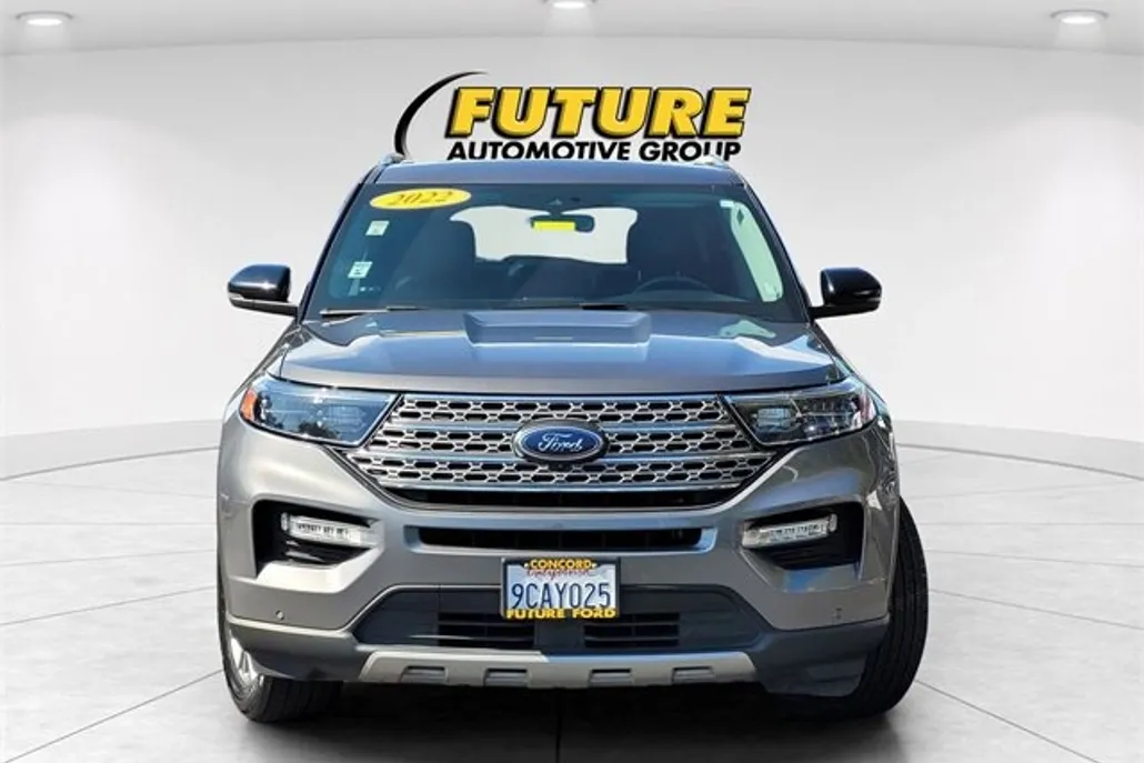2022 Ford Explorer Limited photo 1
