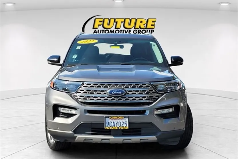2022 Ford Explorer Limited photo 1