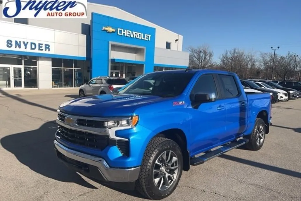 2025 Chevrolet Silverado 1500 LT photo 1