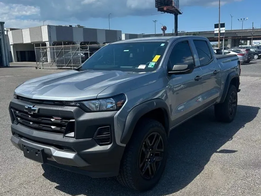 2023 Chevrolet Colorado Trail Boss photo 1