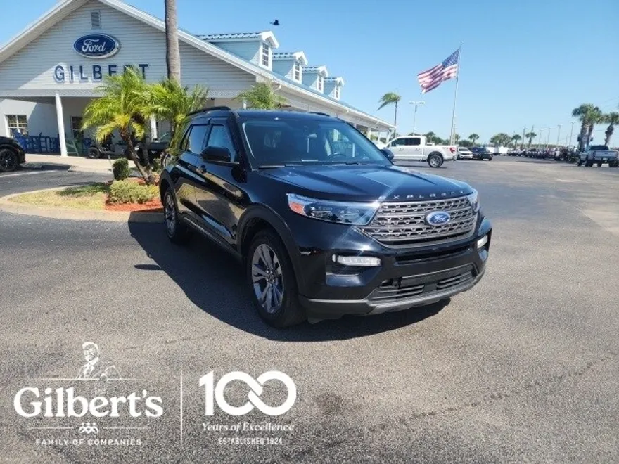 2022 Ford Explorer XLT photo 1