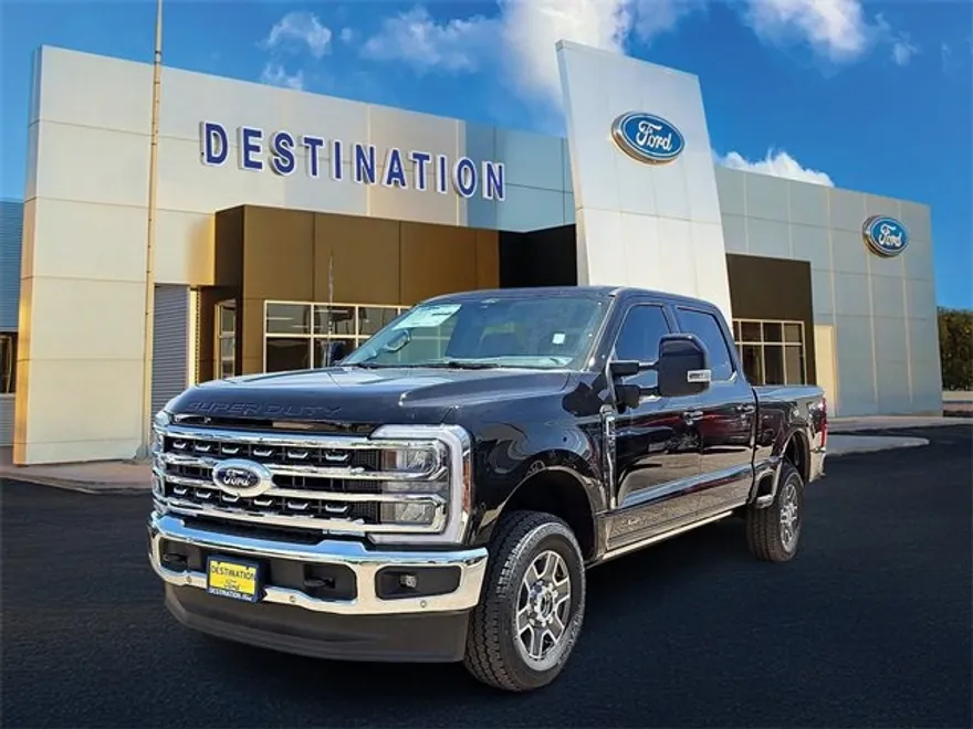 2025 Ford F-250 Lariat photo 1
