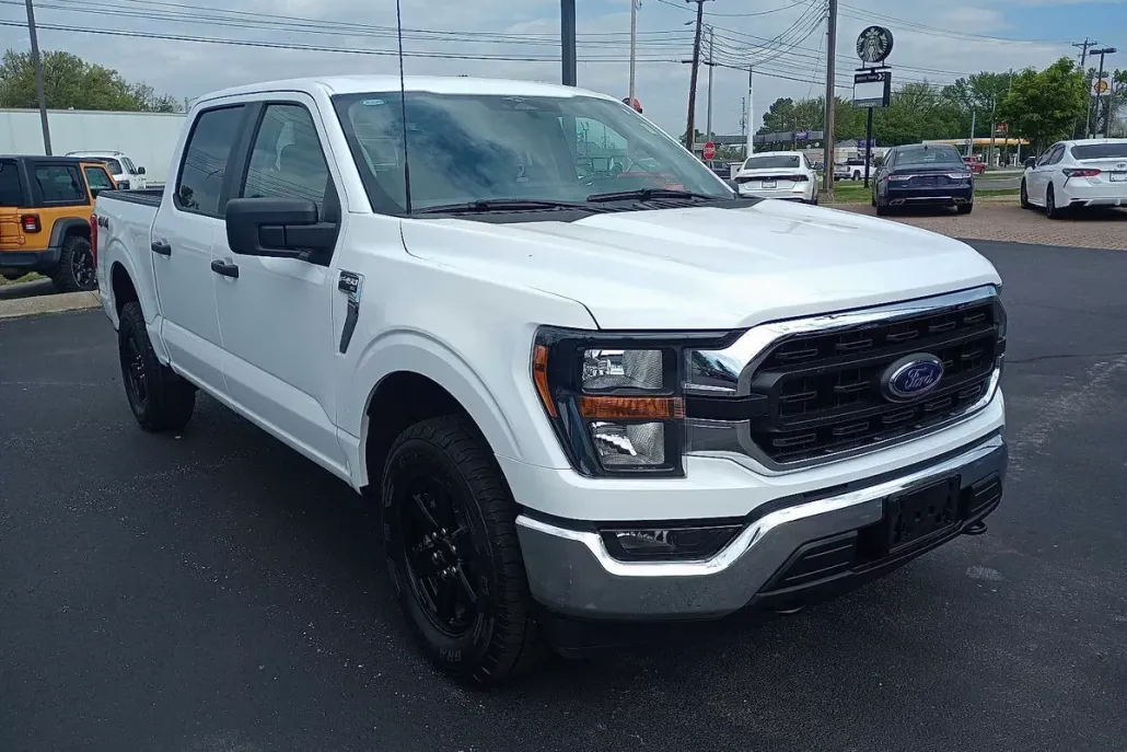 2023 Ford F-150 XLT photo 1