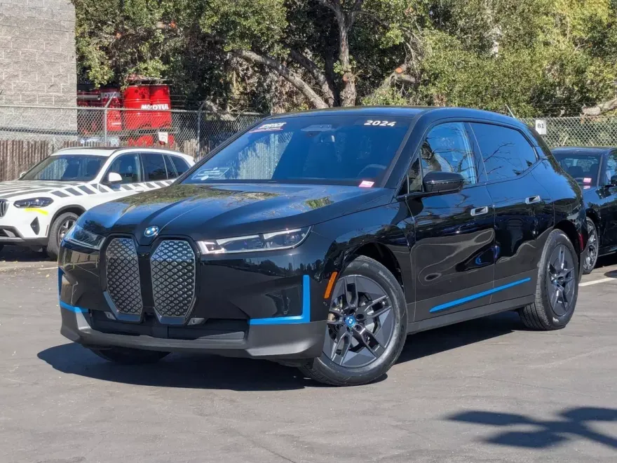2024 Bmw iX photo 1