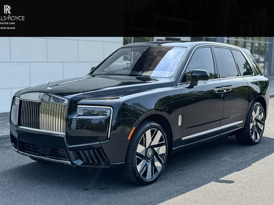 2025 Rolls Royce Cullinan RR photo 1