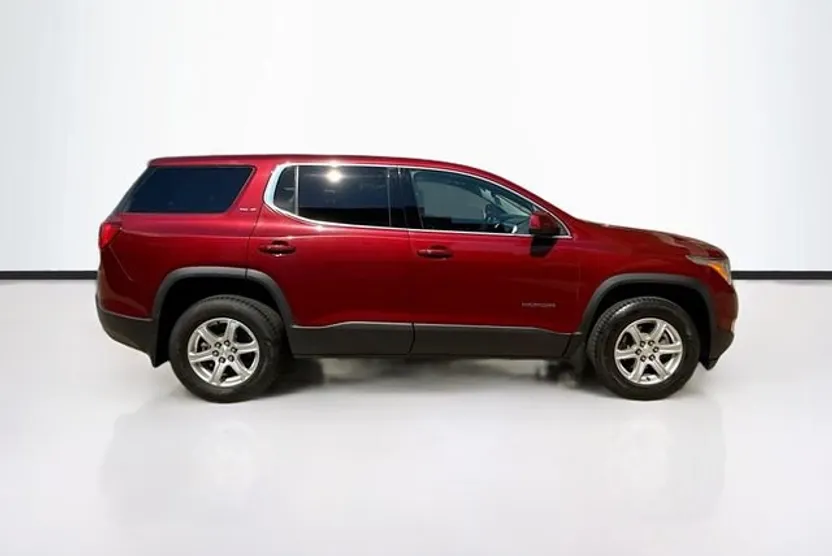2017 Gmc Acadia SLE photo 1