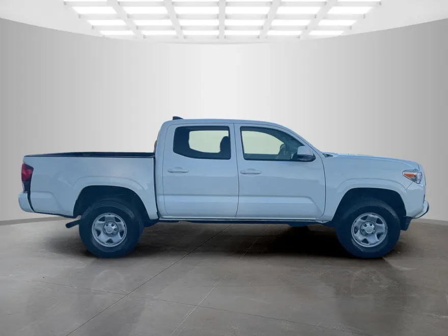 2021 Toyota Tacoma SR 4x4 photo 1