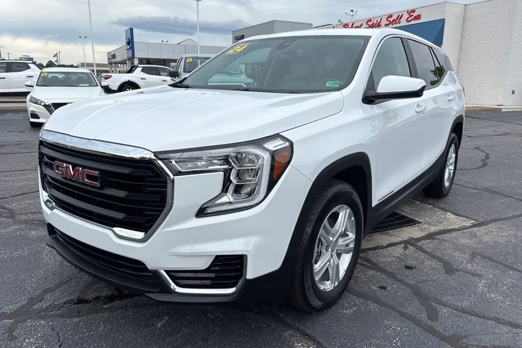2024 Gmc Terrain SLE photo 1
